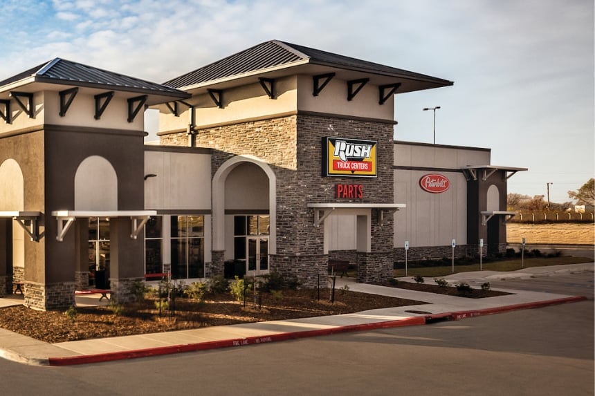 Rush Truck Centers – San Antonio exterior